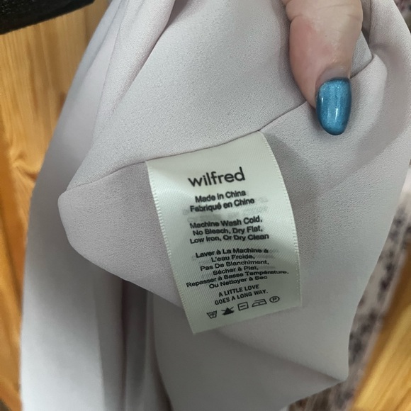 Aritzia Wilfred Beaune light pink floral wrap midi dress (size XS) - Picture 9 of 11